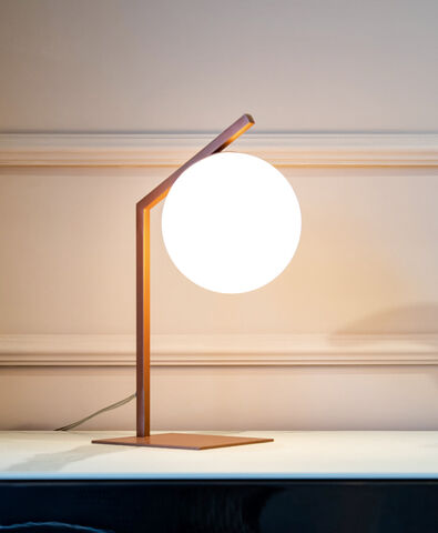 lampada da tavolo moderna
