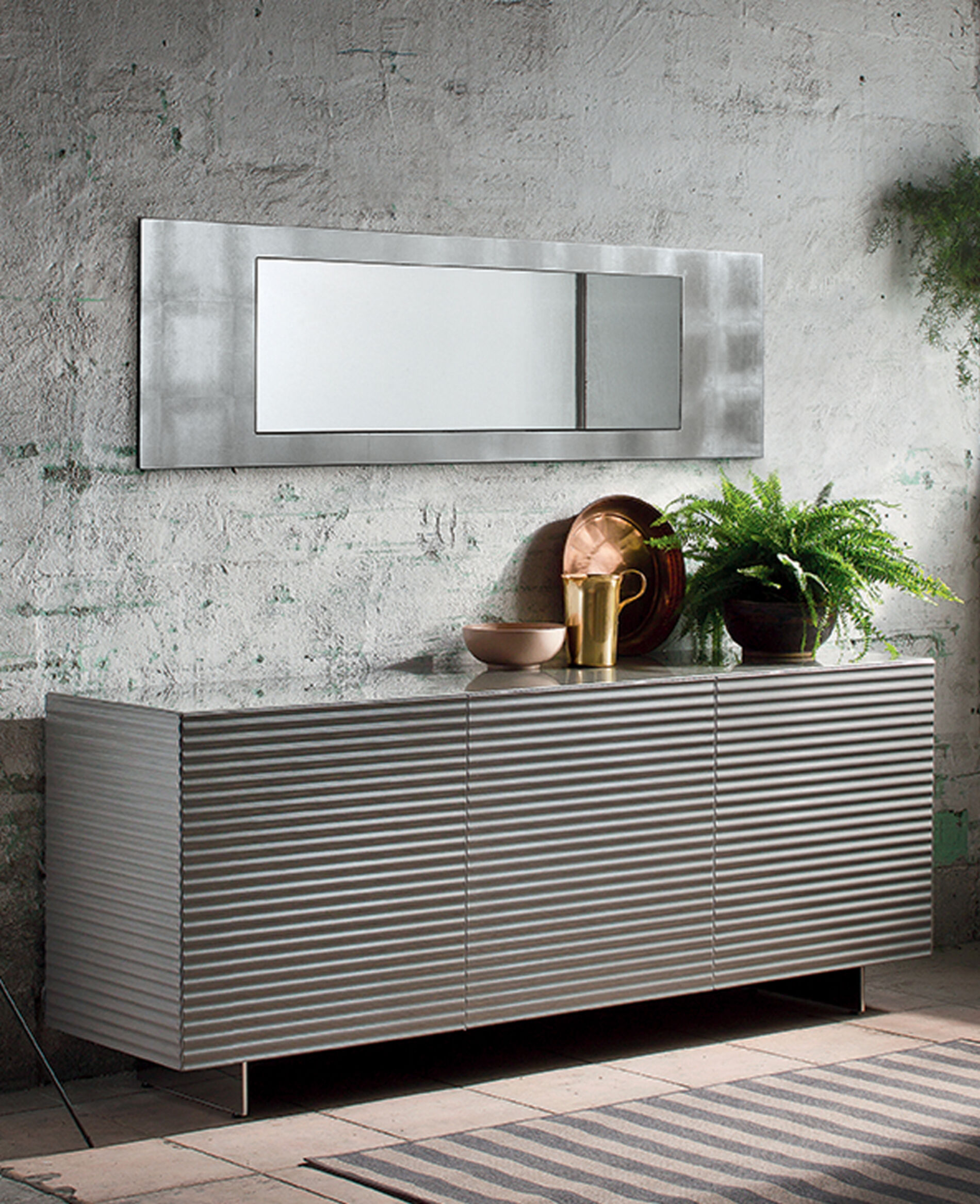 specchio design foglia oro