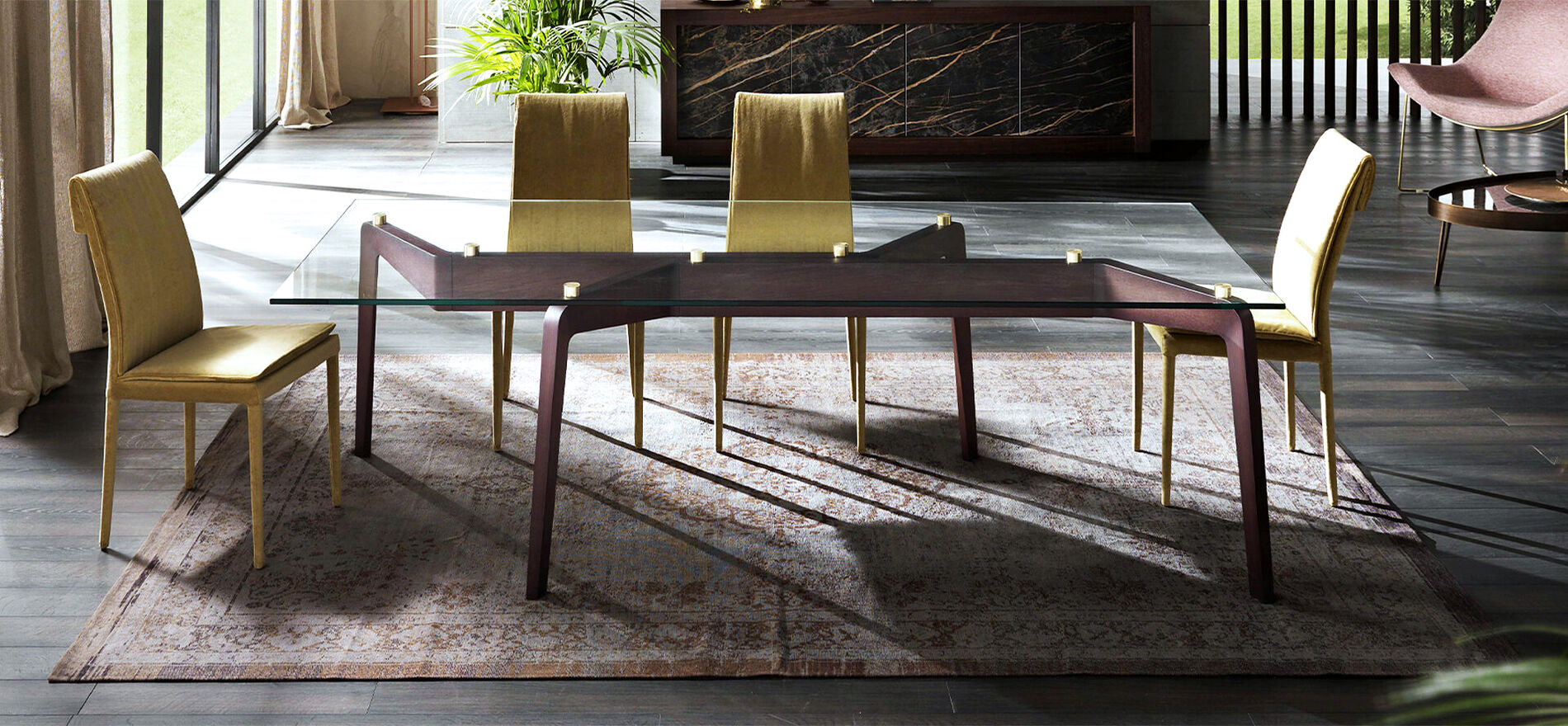 Glide, tavolo di design in cristallo, Riflessi